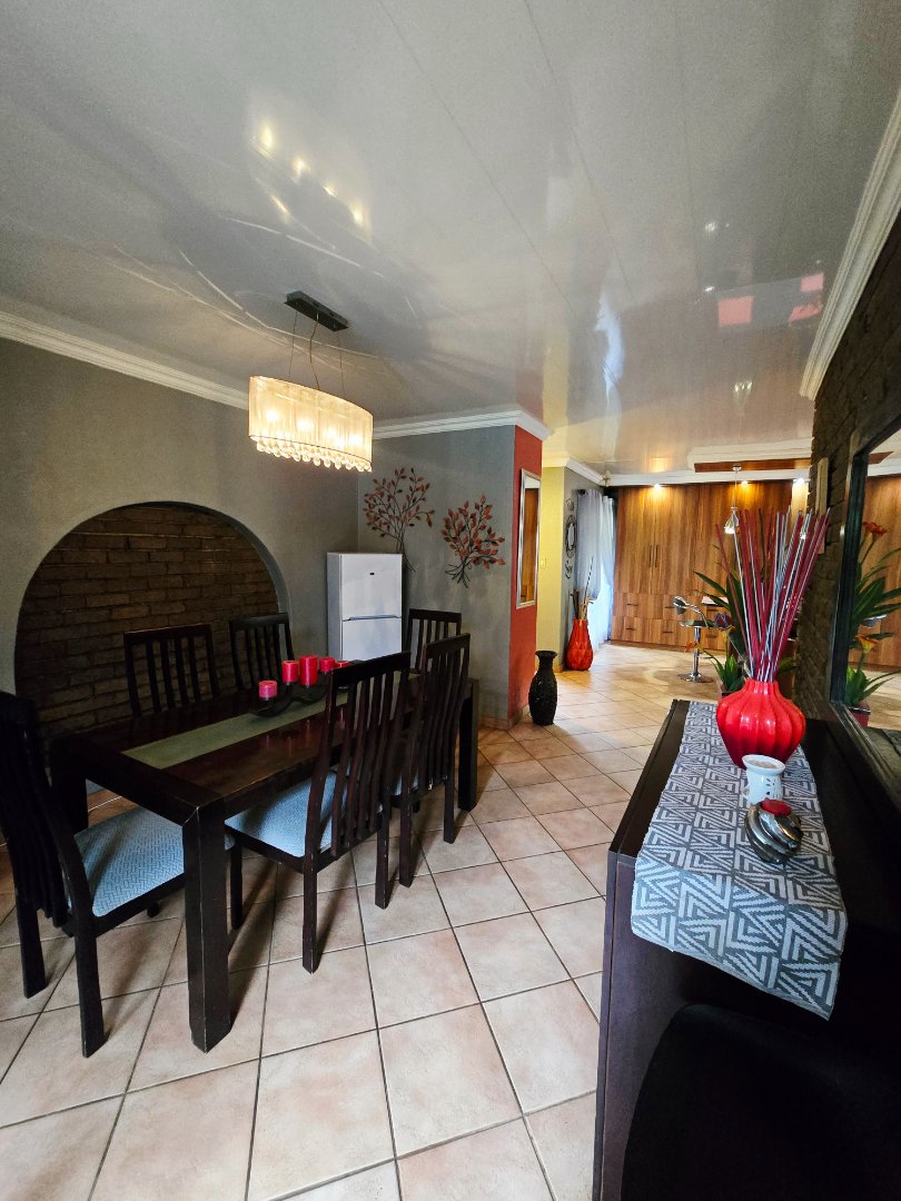 3 Bedroom Property for Sale in Flimieda North West